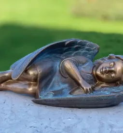 STATUETTES...